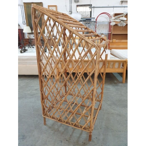233 - Bamboo Towel Holder / Rack (58cm x 57cm x 122cm Overall)
