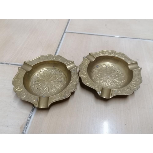 522 - Ornate Brass Ashtrays (x2), Leaves (x3) and Pair of Brass Door Handles (x7 Items)