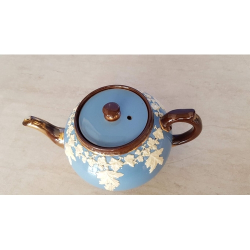 438 - Gibson Staffordshire Blue / White Tea Pot (Damage to Spout)