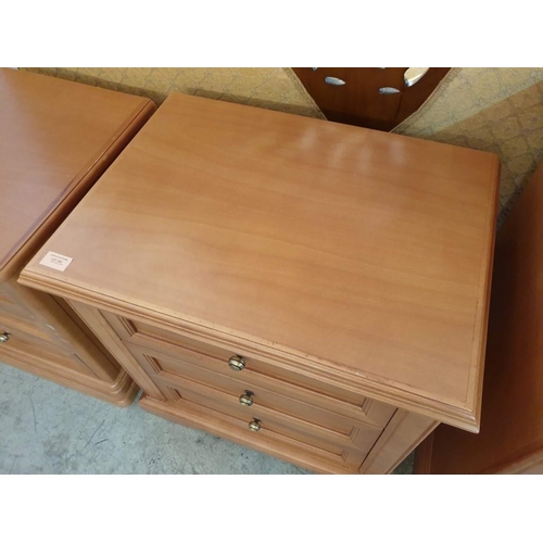 342 - Light Wood Colour 3-Drawer Bedside Unit (58cm x 42cm x 60cm)