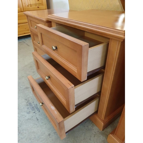 342 - Light Wood Colour 3-Drawer Bedside Unit (58cm x 42cm x 60cm)