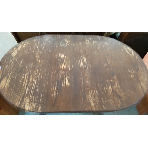 137 - Oval Dark Brown Extendable Dinning Table Top, Needs Restoration (120cm - 165cm x 80cm H:78cm)