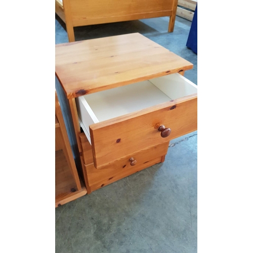 147 - Pine Bedside Unit with 3 - Drawers (45cm x 39cm x 58cm)