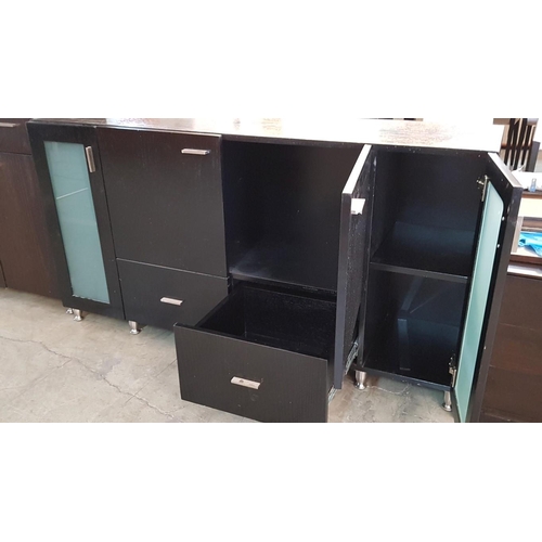 200 - Dark Brown Wooden Large Buffet / Side Board Unit (150cm x 40cm x 80cm)