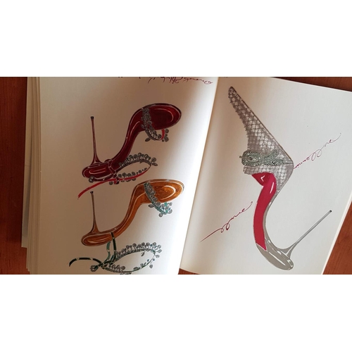 211 - Manolo Blahnik Drawnings Thames & Hudson Book Foreworl by Anna Wintour