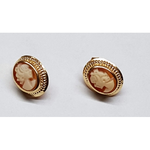 60 - 18ct Yellow Gold Cameo Set Ring, Size R/S, Weight 1.9gr and Pair of Matching Earrings, Weight 1.4gr