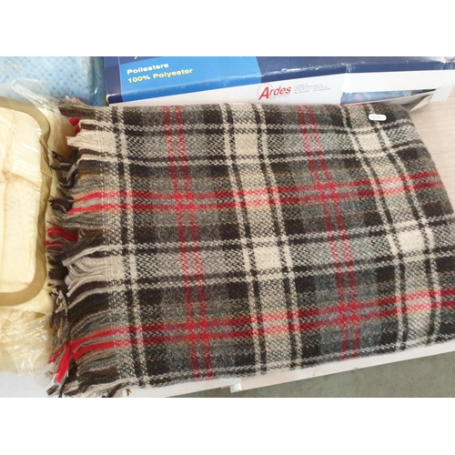 229 - 4 x Brentfords 