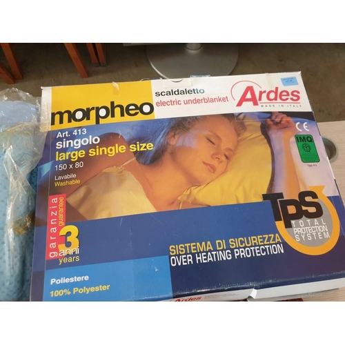 229 - 4 x Brentfords 