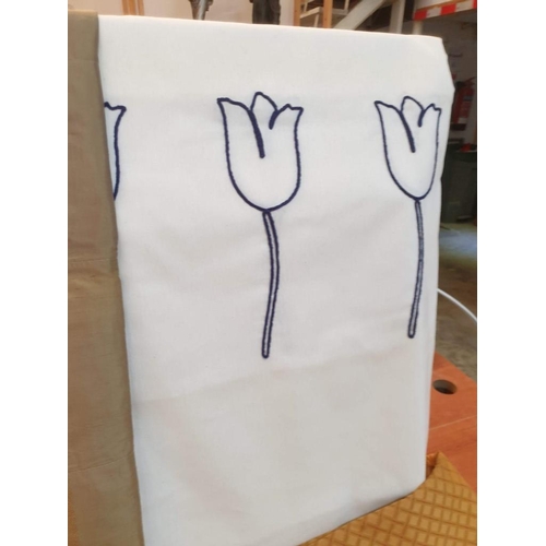 233 - Assorted Curtains, Blinds etc; 
2 x Silk Green & Gold Roman Blinds (130cm x 168cm) 1 x Gold 7 Red Li... 