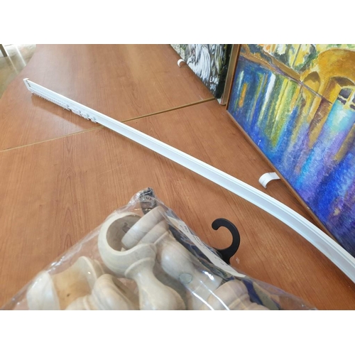 234 - Ashwood Curtain Rings (x40) & Pole Holders (x9) Knob Ens (x2) Silk Tie Backs (x6) Valance Creator (x... 