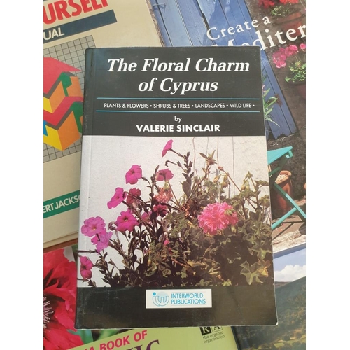 246 - Collection of 6 x Books; Readers Digest DIY Manual, Collins DIY Manual Garden Woodwork, Home Decorat... 