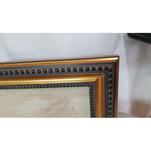 257 - Pair of Vintage Style, Ornate Picture Frames (22cm x 26cm and 18.5cm x 23cm)