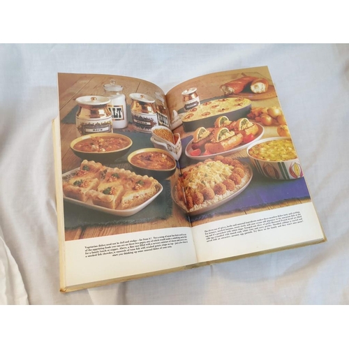 262 - Doyle's Fish Cookbook Signed by Alice & jack Doyle, Vintage Women's Own Cookery Book, Mrs Beetons Ev... 