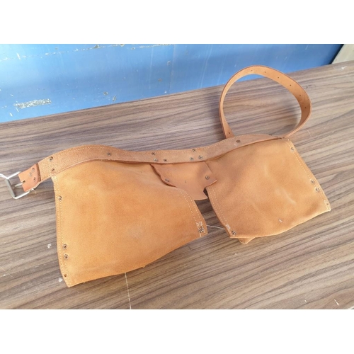 310 - Stanley Leather Tool Belt
