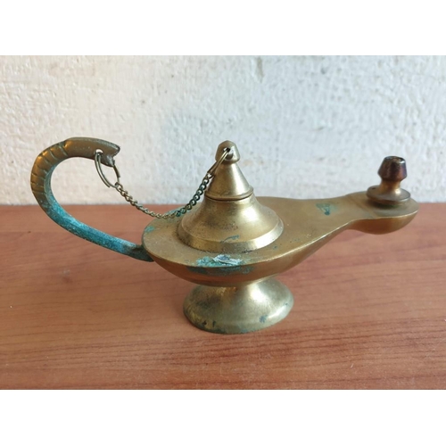 Small Vintage Brass Genie Oil Lamp (Max L:15cm)