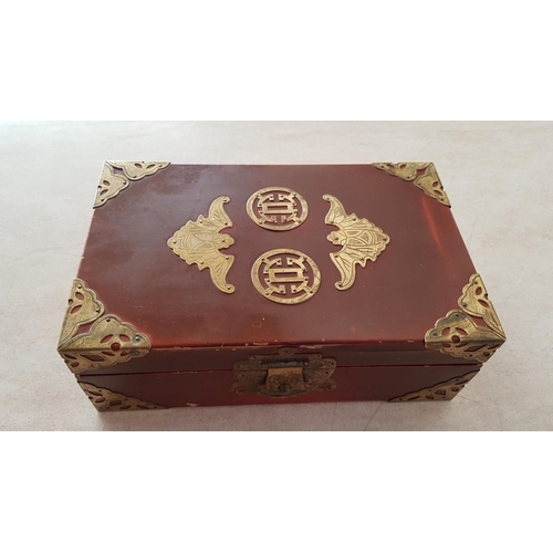 52 - 2 x Vintage Lacquerware Boxes (1 x Jewellery Box)