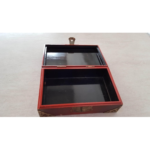 52 - 2 x Vintage Lacquerware Boxes (1 x Jewellery Box)