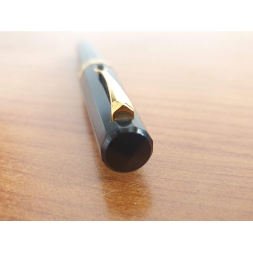 697 - Omas Paragon (Italy) Fountain Pen, Black Colour with 18ct Gold Trim and Nib, Limited Edition No 273/... 