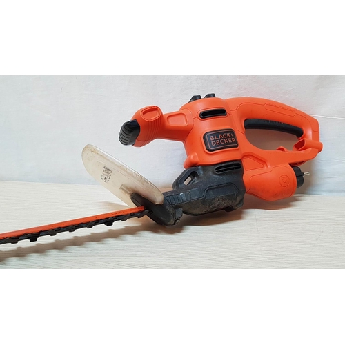 157 - Black & Decker Electric Hedge Trimmer Beht 201 * Working when Lotted*