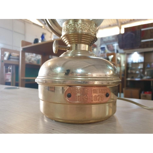 167 - Vintage Style Copper Electric Wall Lamp in Shape of Oil Lamp with Glass Shade *Working when Lotted*