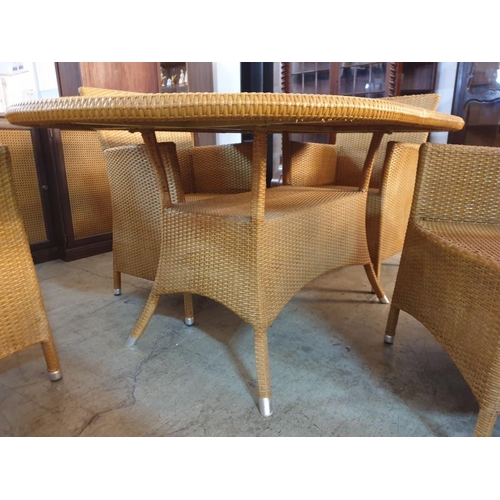 66 - Wood and Rattan Garden / Patio Table & Chairs; Oval Shape Dinning Table (160 x 100cm) with Set of 4 ... 