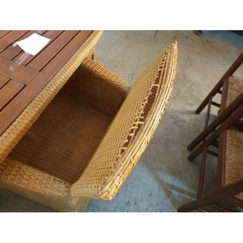 66 - Wood and Rattan Garden / Patio Table & Chairs; Oval Shape Dinning Table (160 x 100cm) with Set of 4 ... 