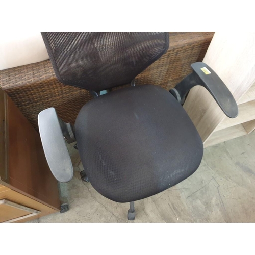 69 - Office Chair