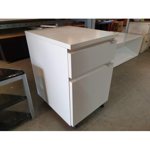 84 - White Colour Desk Pedestal Unit on Wheels with Filing Drawer and Stationary Drawer (40 x 51 x 63cm)