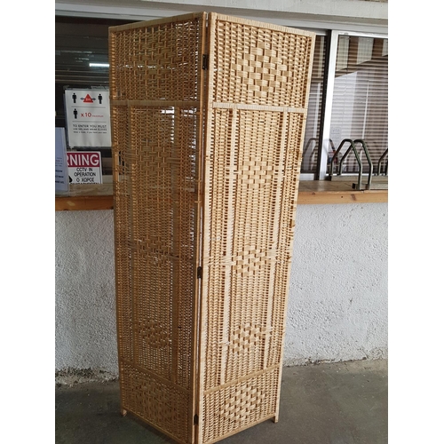 534 - Light Coloured Wicker Screen of 2-Panels (H:180cm x 45cm each), (A/F)