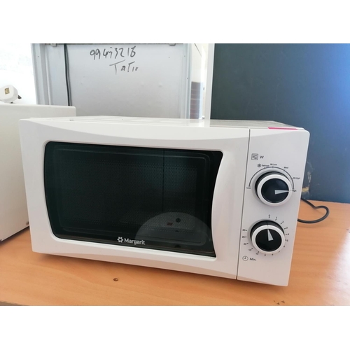 510 - Margarit Microwave, White Colour