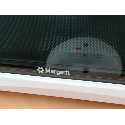 510 - Margarit Microwave, White Colour