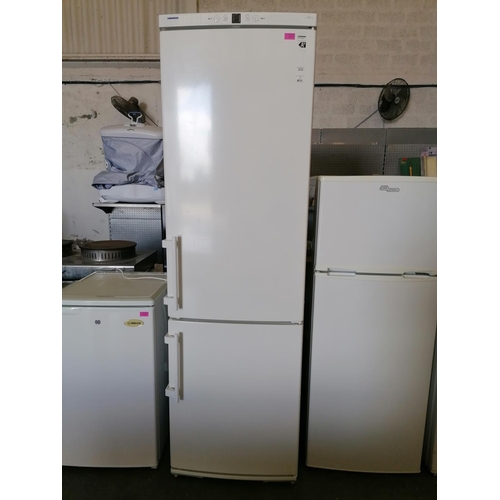 515 - Liebherr Fridge Freezer, White Colour, A+, (Model: CP4003)