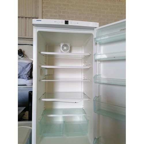 515 - Liebherr Fridge Freezer, White Colour, A+, (Model: CP4003)