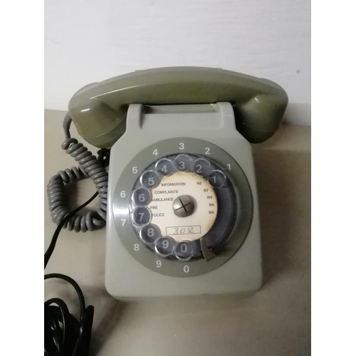 19 - Vintage Telephone