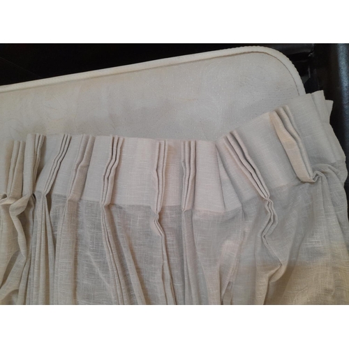 244 - 10 x Cream Coloured Net Curtains (L:250cm, Top W:95cm, Bottom W:250cm)