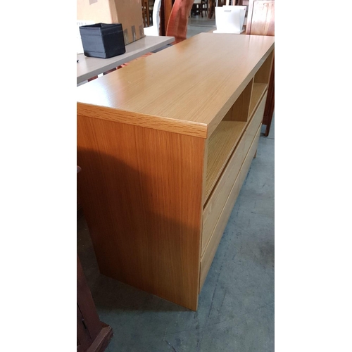 255 - Modern unit / TV Unit Light Wood Colour with 4 - Drawers (Beaverboard) (Approx. 44 x 122.5 x 77cm)