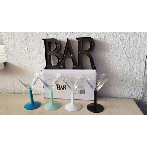 475 - Bar Light Up Sign (Boxed) with Set of 4 x Martini Glasses