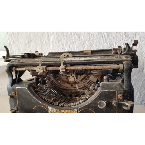 517 - Underwood Antique Typewriter A/F