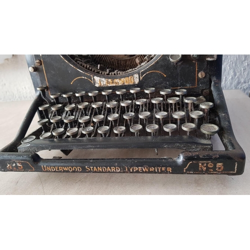 517 - Underwood Antique Typewriter A/F