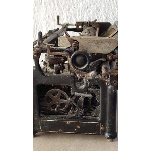 517 - Underwood Antique Typewriter A/F