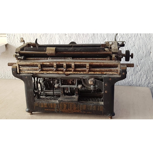 517 - Underwood Antique Typewriter A/F