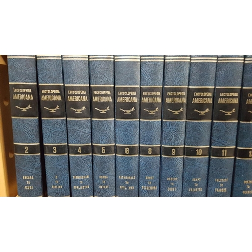 520 - 21 x Volumes Encyclopedia American 1975 (Full set 30 Volumes , Missing Nr. 1,7,12,16,18,22,23,28 )