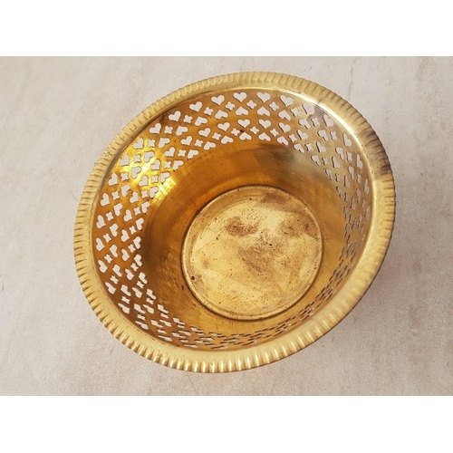 192 - 5 x Brass Bowls / Plant Holder (H:8.5cm x Ø18cm) with Openwork Heart Pattern