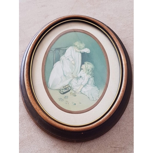 309 - Vintage Style Print in Wooden Framed (2 x Oval 17 x 22cm each)