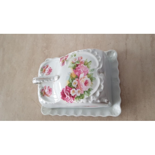 330 - Large Porcelain Floral Pattern Cheese Holder (Approx 18 x 10cm)