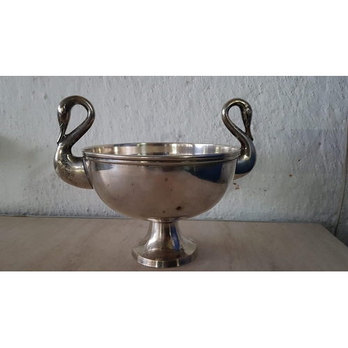 345 - Large Silver Plated Vintage Style Bowl on Leg with Swan Shape Handles (Ø21cm x H:16cm)