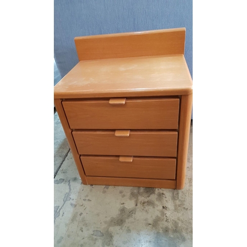 387 - Light Wood Bedside Cabinet with 3 - Drawers with Wooden Handles (38cm x 50cm x 51.5cm - 61.5cm) (A/F... 