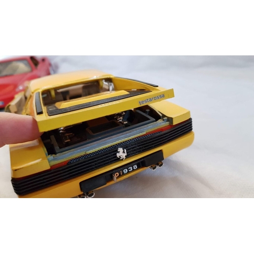 462 - 2 x Die Cast Ferrari Models, Burago Scale 1:18, Made in Italy