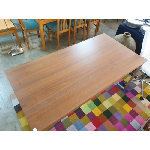 498 - Rectangular Wood Effect Dinning Table with Square Chrome Legs (160cm x 80cm x 74cm)