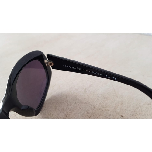 115 - Chanel Black Frame Sunglasses NO C474747 with Original Case (5009 C501/91)